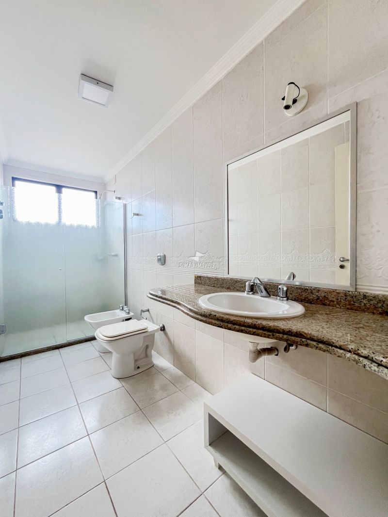 Apartamento 4 quartos  em ERECHIM