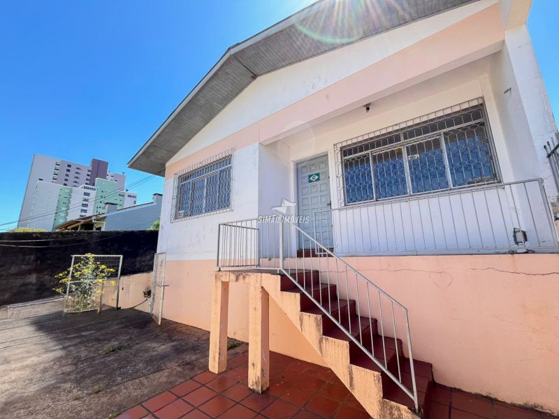 Casa/ Fundos 3 quartos  em ERECHIM