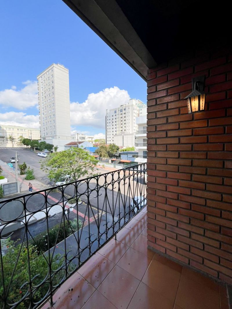 Apartamento 3 quartos  em ERECHIM