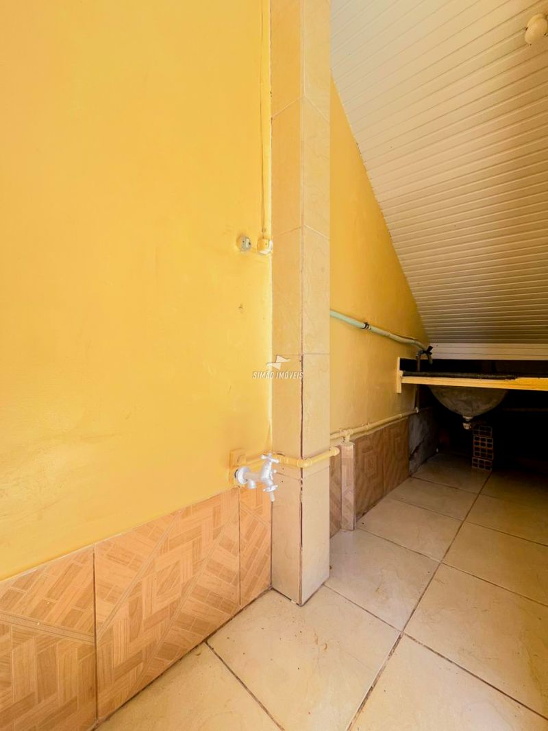 Casa Inferior 2 quartos  em ERECHIM