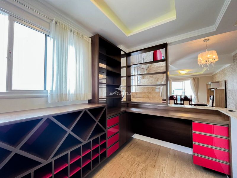 Apartamento 4 quartos  em ERECHIM