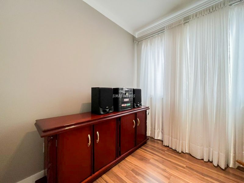 Apartamento 4 quartos  em ERECHIM