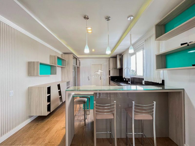 Apartamento 4 quartos  em ERECHIM