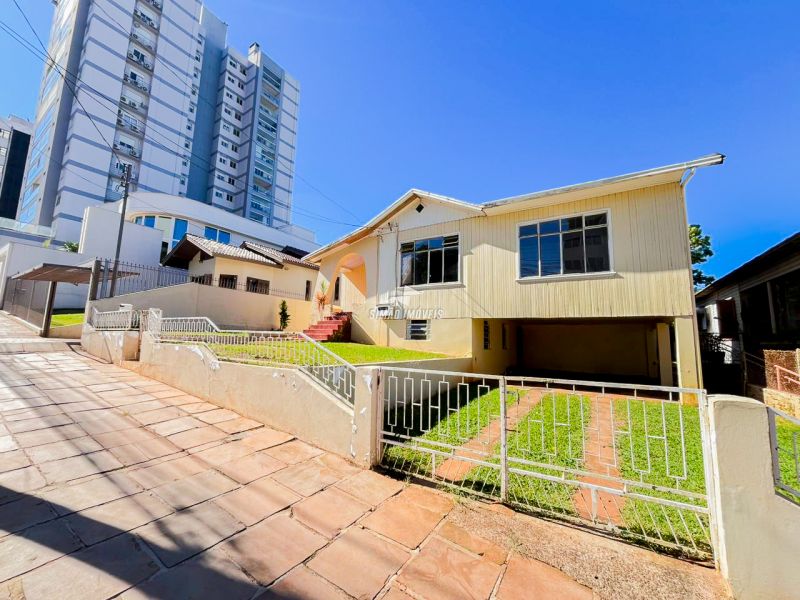 Casa 4 quartos  em ERECHIM