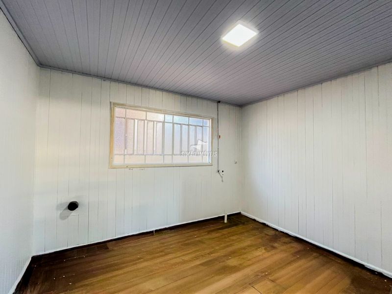 Casa Comercial 4 quartos  em ERECHIM