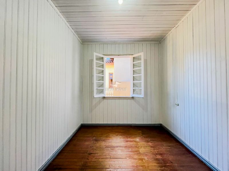 Casa Comercial 4 quartos  em ERECHIM