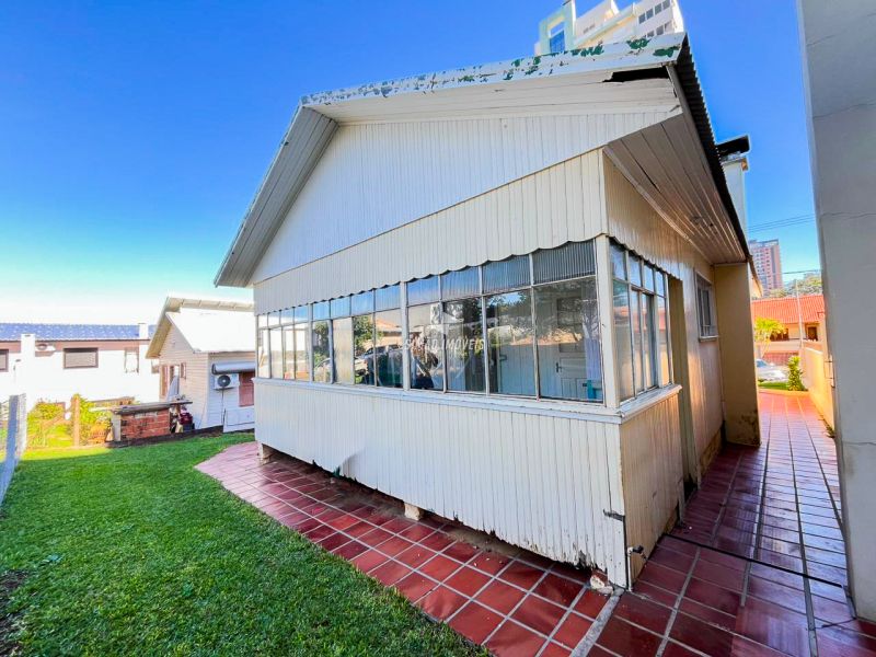 Casa Comercial 4 quartos  em ERECHIM