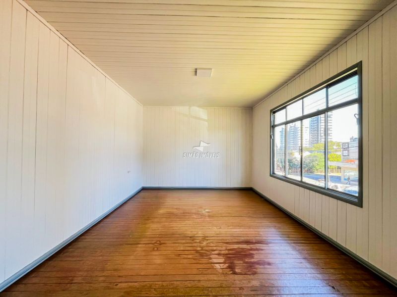 Casa Comercial 4 quartos  em ERECHIM