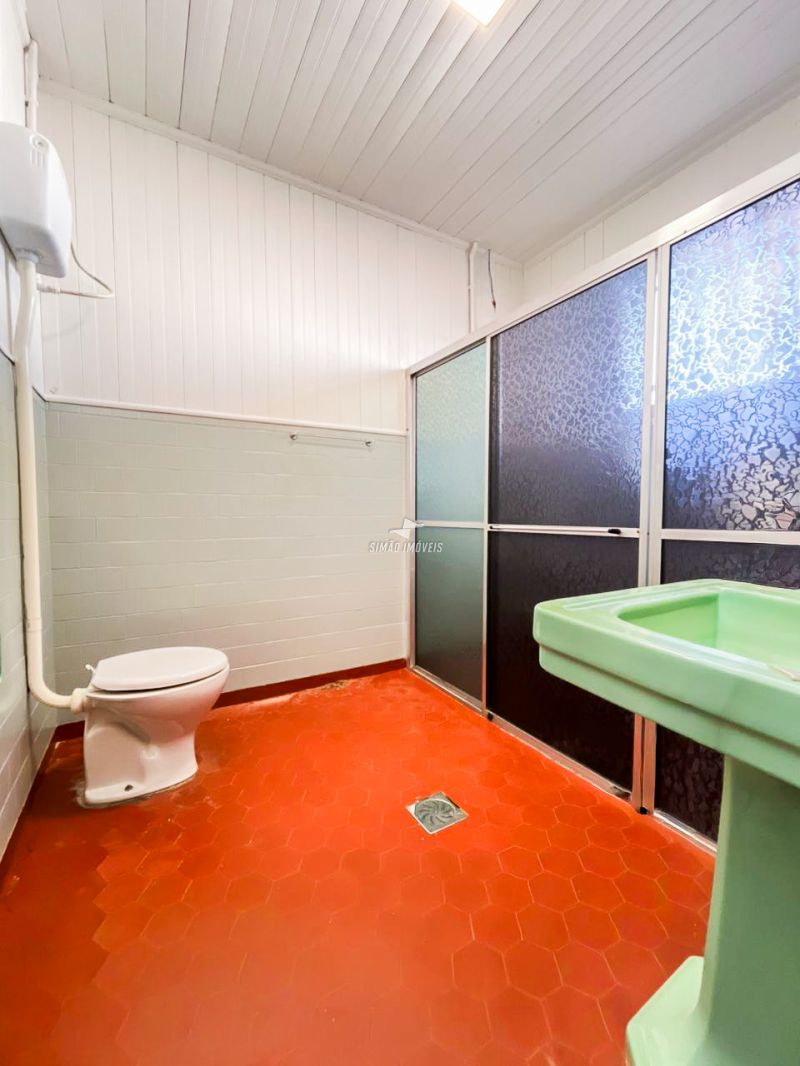 Casa Comercial 4 quartos  em ERECHIM