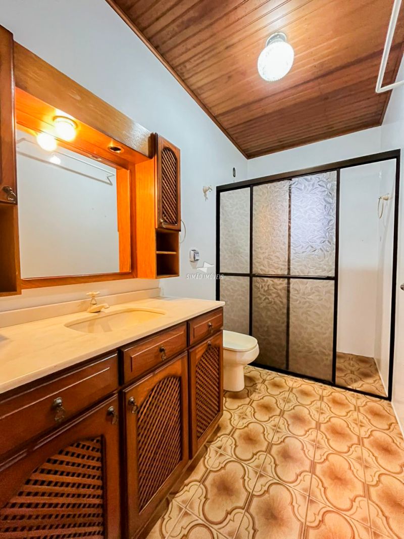 Casa 4 quartos  em ERECHIM