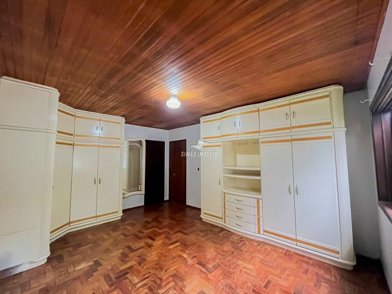 Casa 4 quartos  em ERECHIM