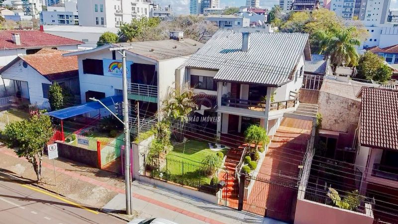 Casa Comercial 4 quartos  em ERECHIM