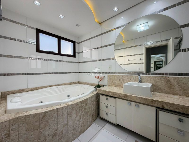 Apartamento 4 quartos  em ERECHIM