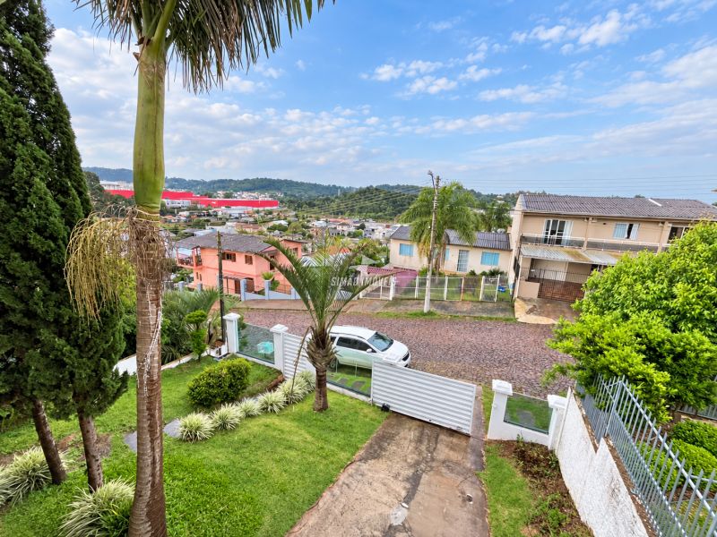 Casa Superior 4 quartos  em ERECHIM