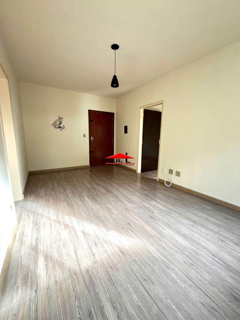 Apto no bairro VILA IPIRANGA em PORTO ALEGRE