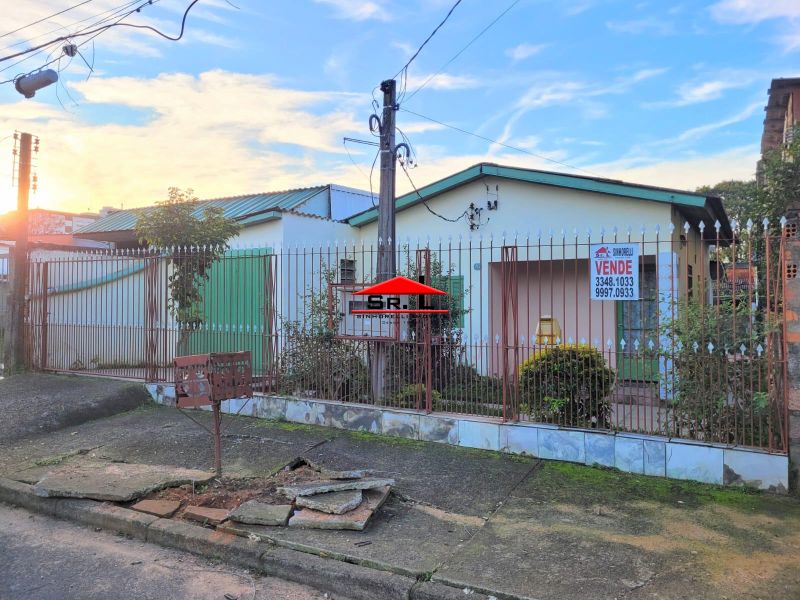 Casa/Fundos - Passo Das Pedras - Porto Alegre