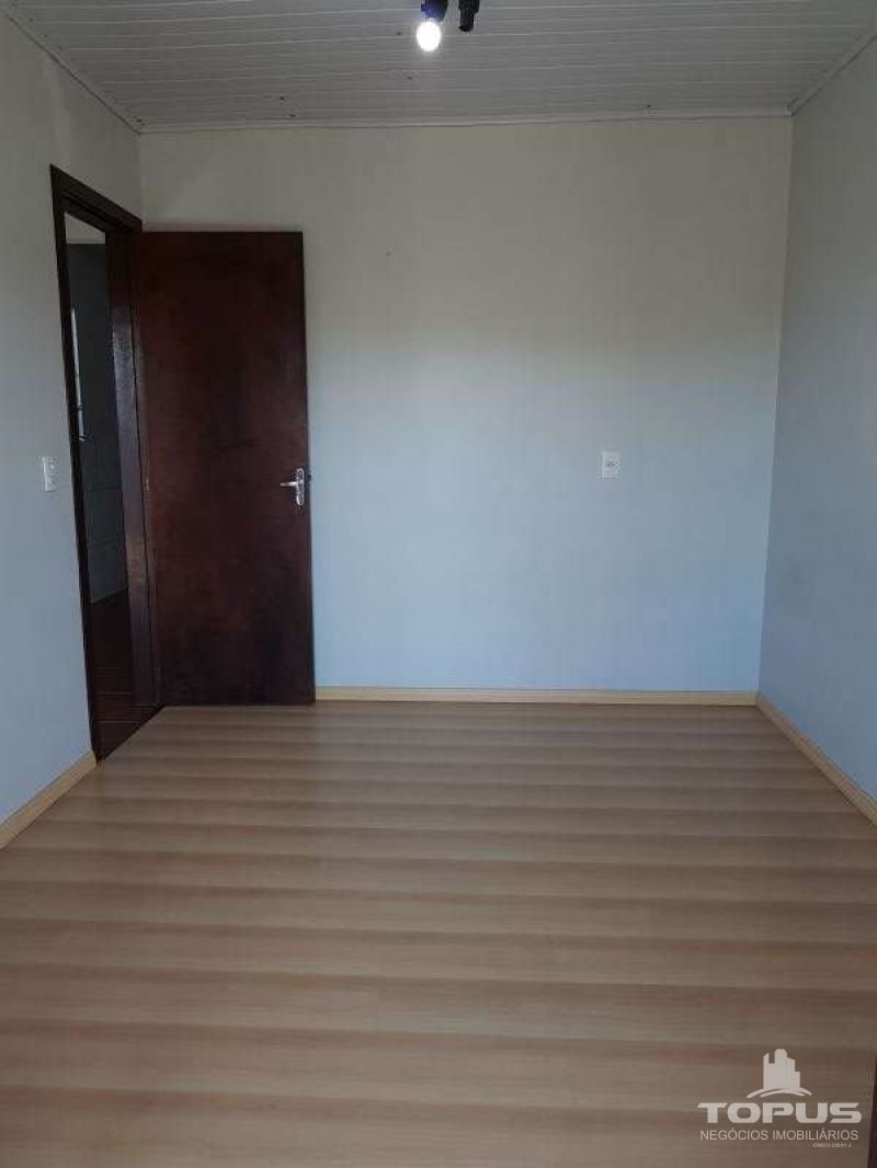 Casa P.Superior 2 quartos  no bairro CHARQUEADAS em CAXIAS DO SUL