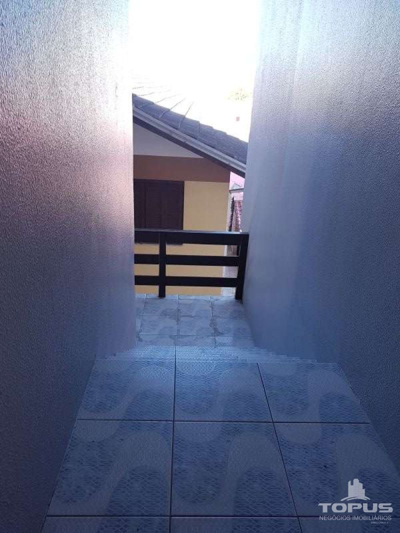 Casa P.Superior 2 quartos  no bairro CHARQUEADAS em CAXIAS DO SUL
