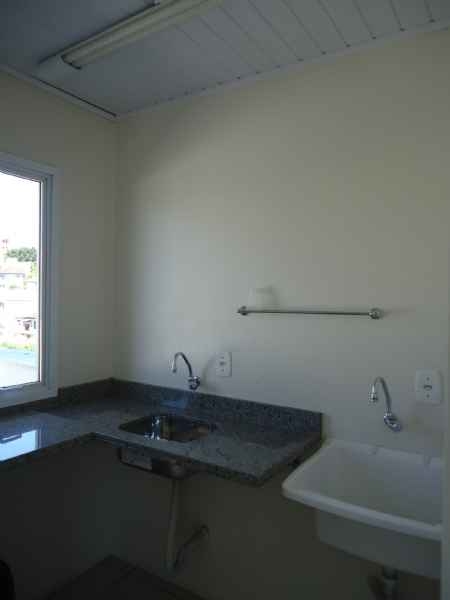 Kitnet/JK 1 quarto  no bairro MEDIANEIRA em CAXIAS DO SUL