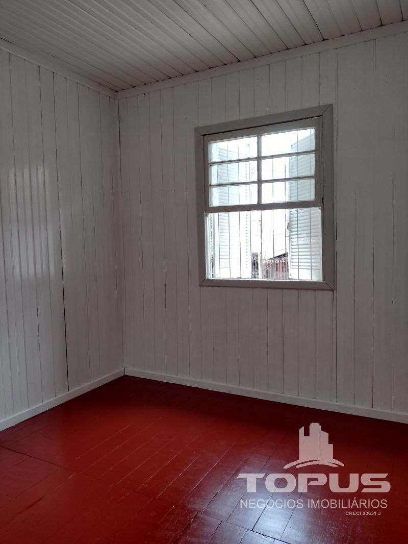 Casa P.Superior 1 quarto  no bairro PIO X em CAXIAS DO SUL