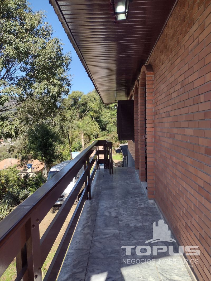 Casa P.Superior 3 quartos  no bairro GALOPOLIS em CAXIAS DO SUL