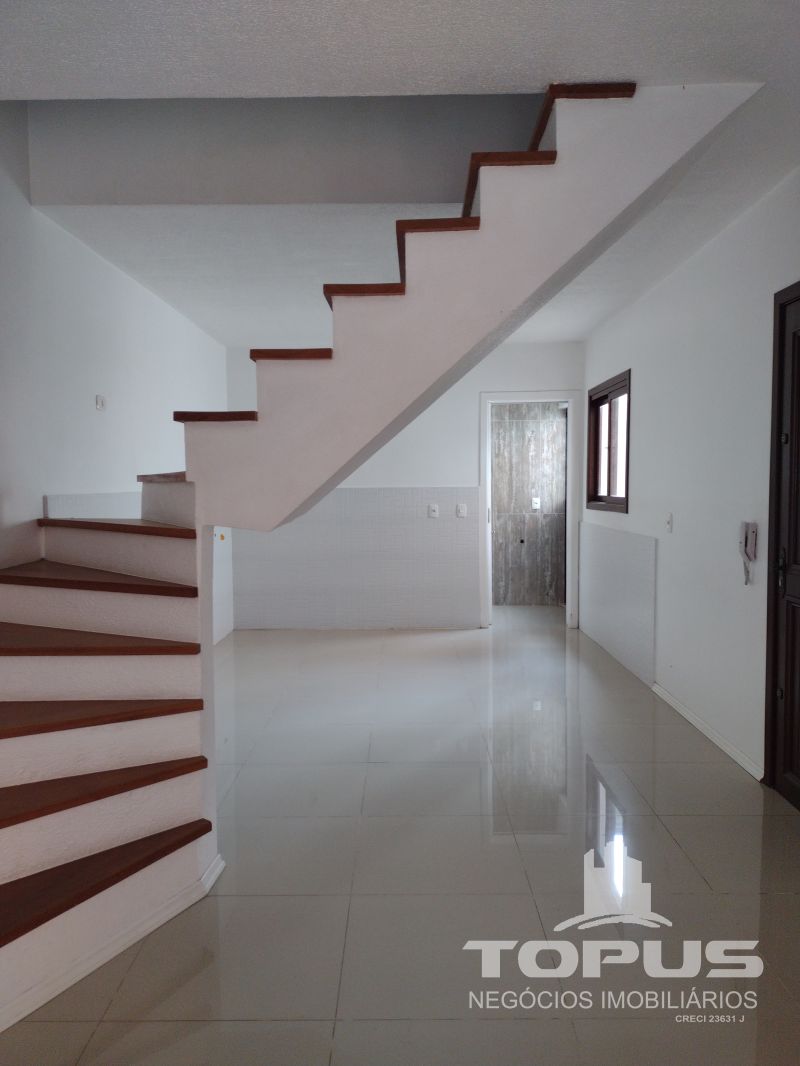 Sobrado 3 quartos  no bairro MARECHAL FLORIANO em CAXIAS DO SUL