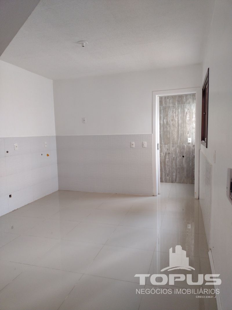 Sobrado 3 quartos  no bairro MARECHAL FLORIANO em CAXIAS DO SUL