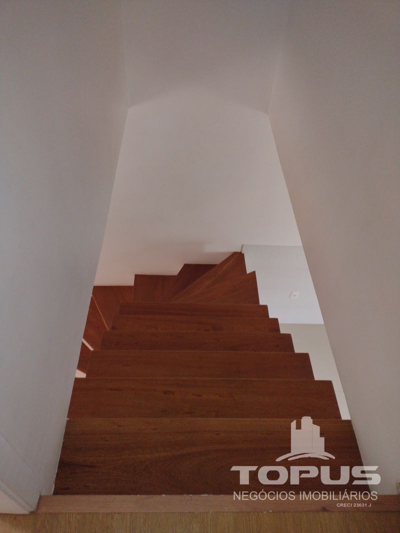 Sobrado 3 quartos  no bairro MARECHAL FLORIANO em CAXIAS DO SUL