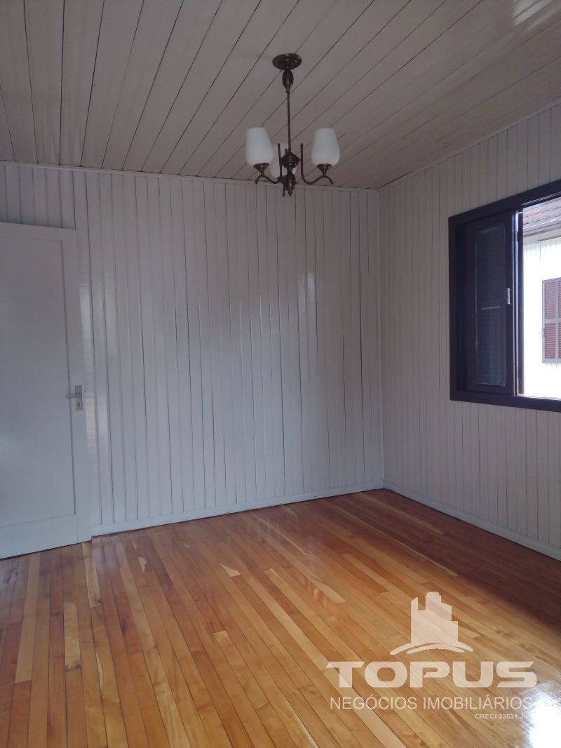 Casa Independente 3 quartos  no bairro RIO BRANCO em CAXIAS DO SUL