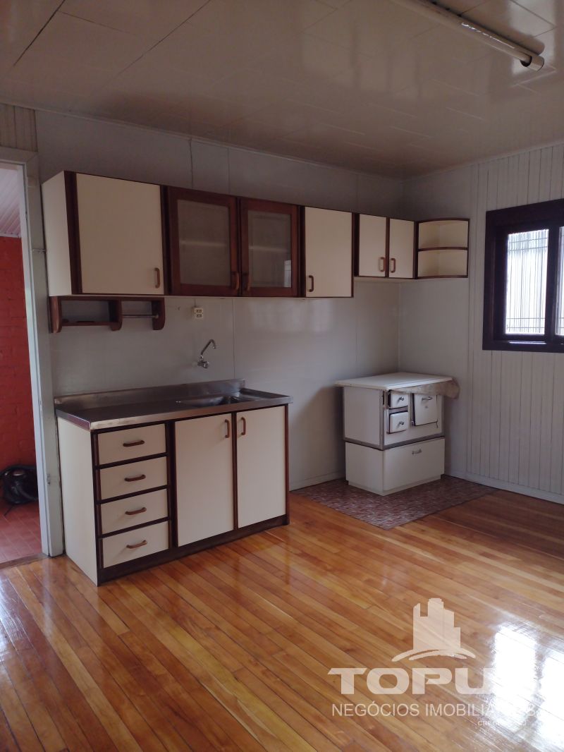 Casa Independente 3 quartos  no bairro RIO BRANCO em CAXIAS DO SUL