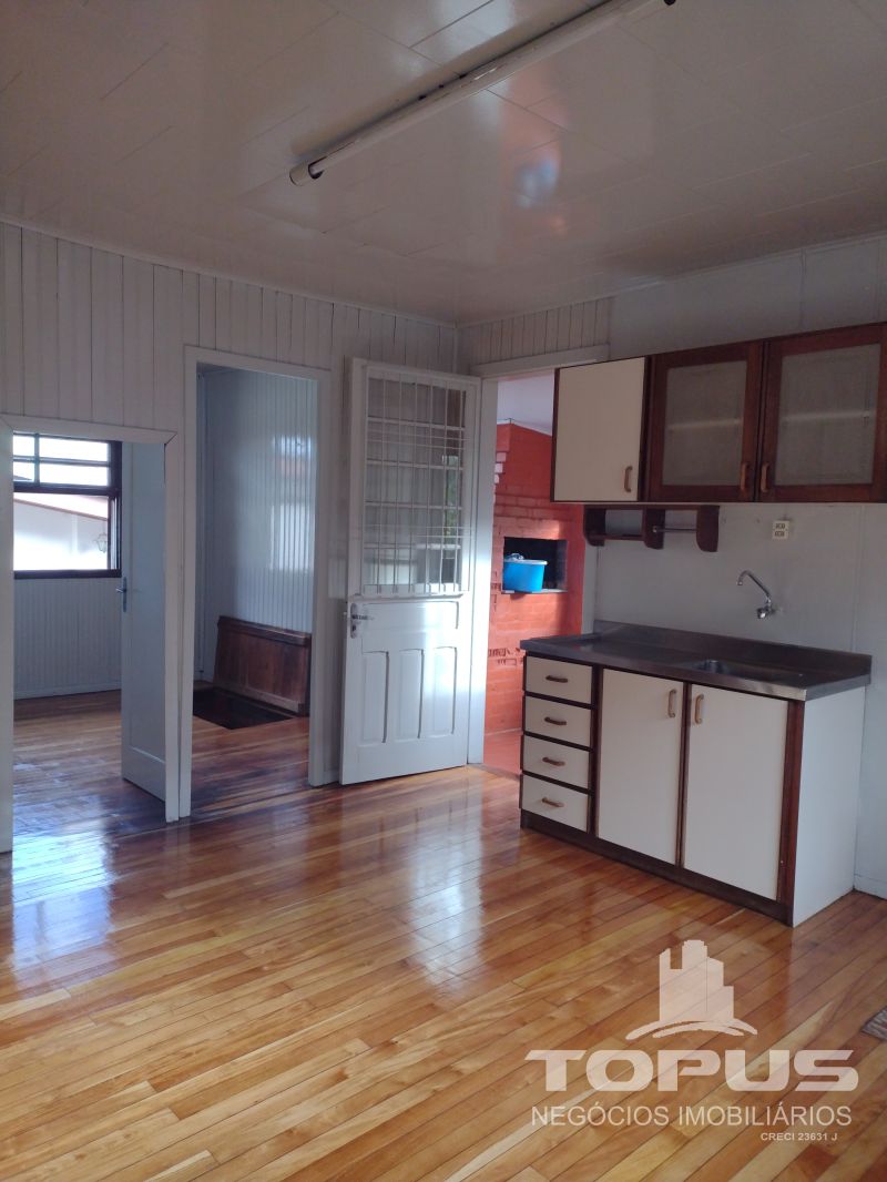 Casa Independente 3 quartos  no bairro RIO BRANCO em CAXIAS DO SUL