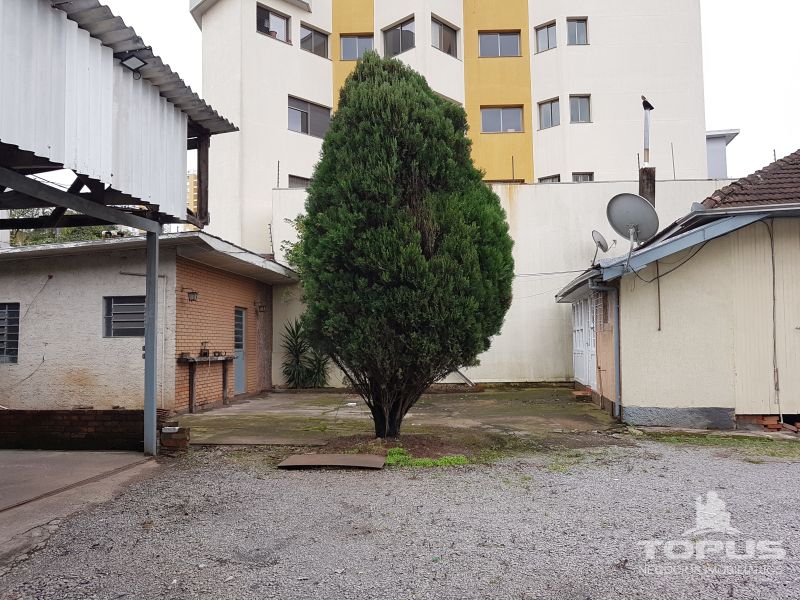 Casa Independente 3 quartos  no bairro SAO PELEGRINO em CAXIAS DO SUL