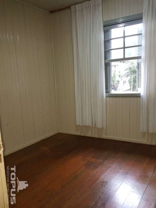 Casa Independente 3 quartos  no bairro SAO PELEGRINO em CAXIAS DO SUL