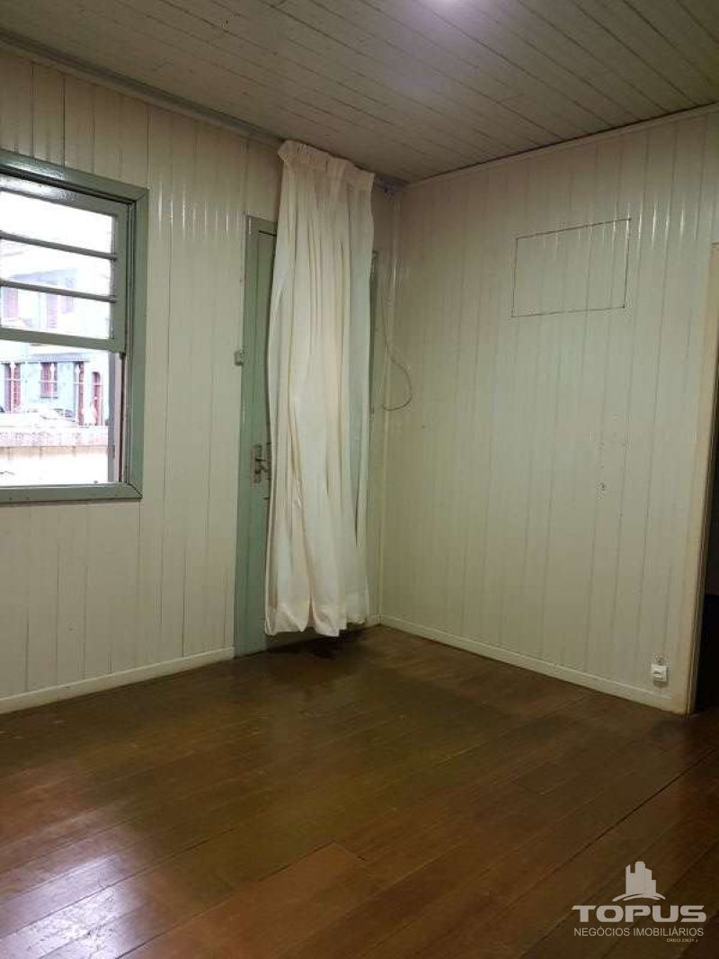 Casa Independente 3 quartos  no bairro SAO PELEGRINO em CAXIAS DO SUL