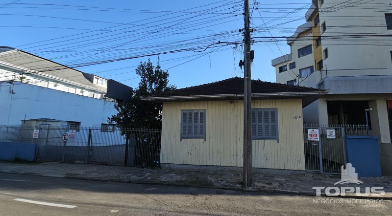 Casa Independente 3 quartos  no bairro SAO PELEGRINO em CAXIAS DO SUL