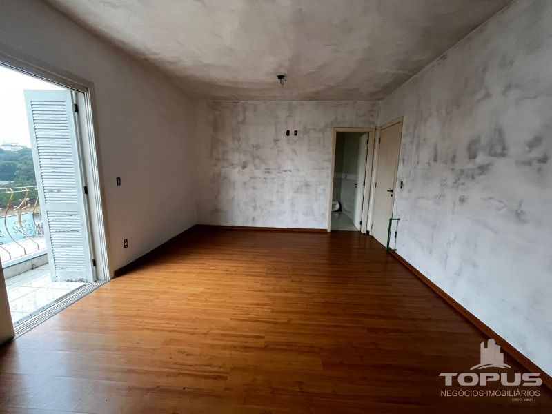 Cobertura 4 quartos  no bairro CHARQUEADAS em CAXIAS DO SUL