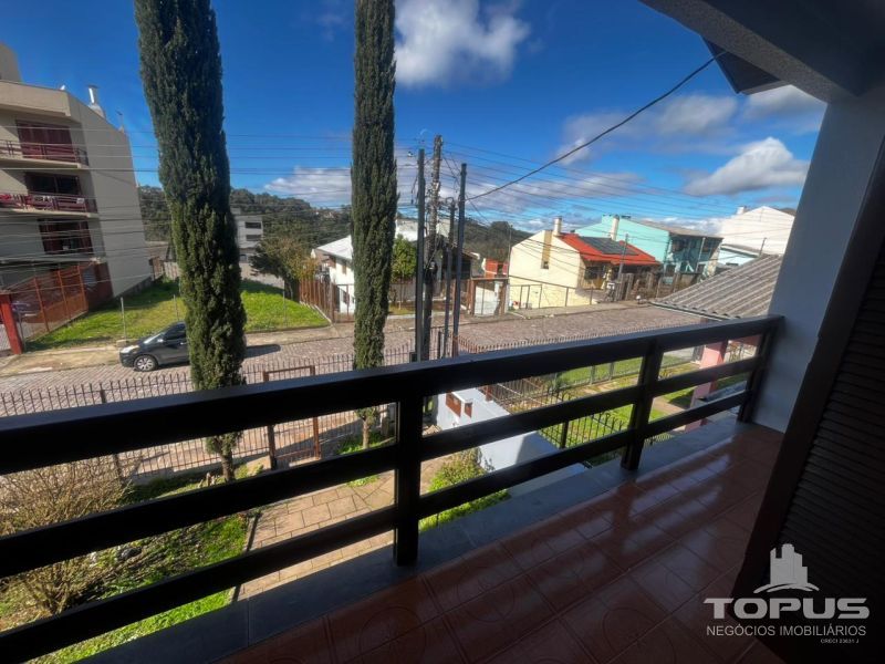 Casa P.Superior 3 quartos  no bairro BELA VISTA em CAXIAS DO SUL