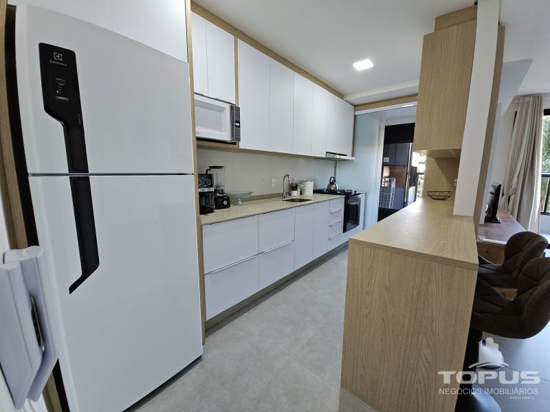 Apartamento 3 quartos  no bairro JURERE em FLORIANOPOLIS