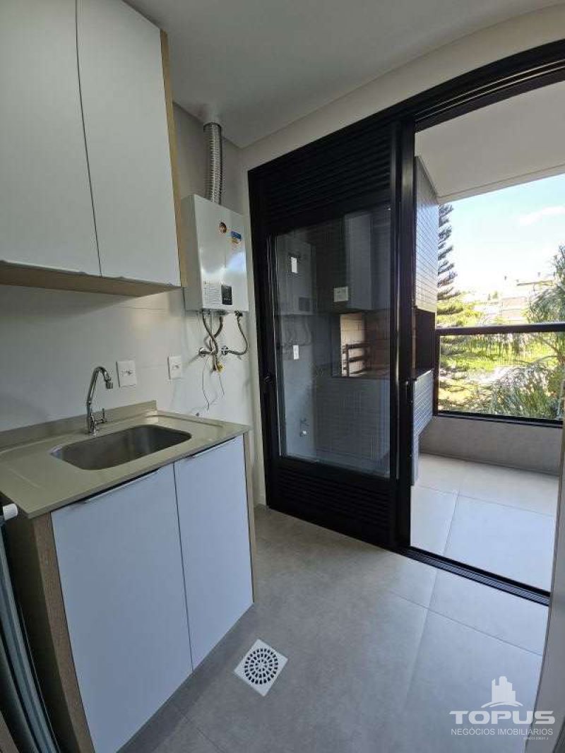 Apartamento 3 quartos  no bairro JURERE em FLORIANOPOLIS