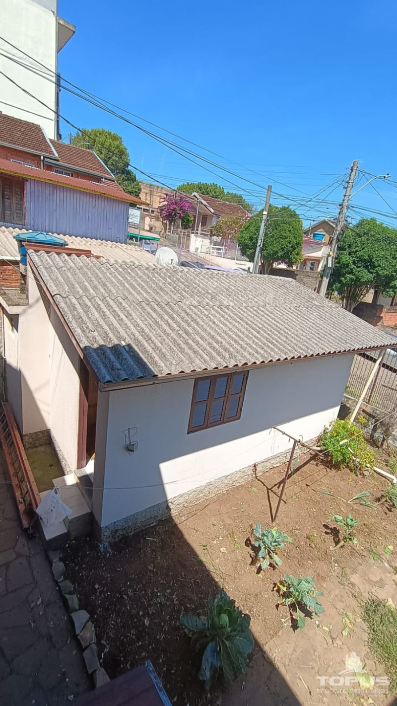 Casa Independente no bairro SANTA CORONA em CAXIAS DO SUL