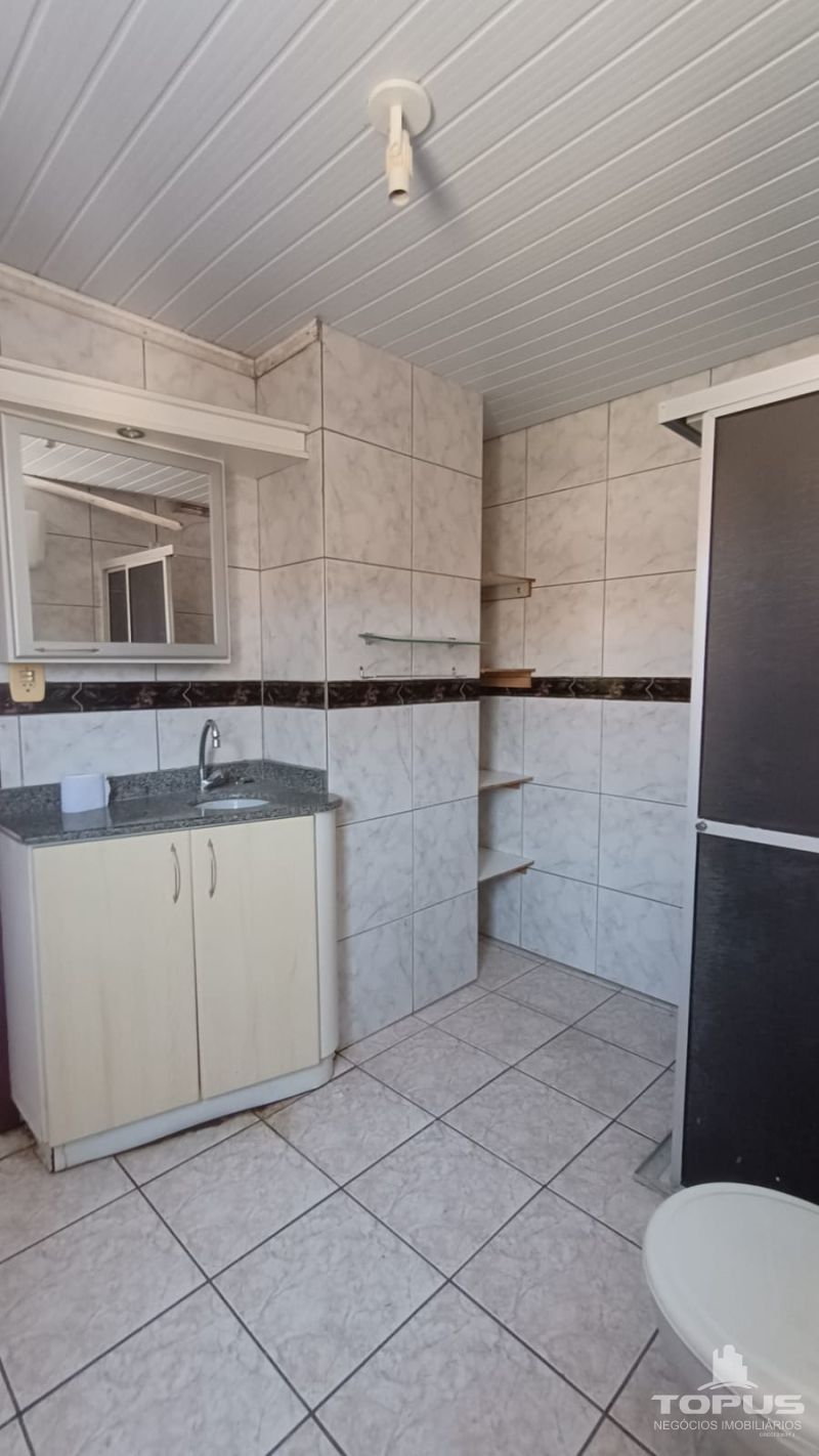 Casa Independente no bairro SANTA CORONA em CAXIAS DO SUL