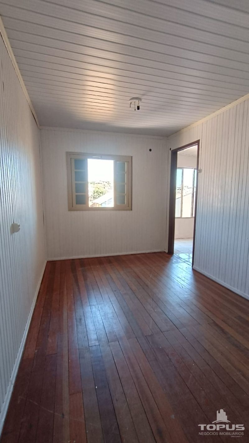 Casa Independente no bairro SANTA CORONA em CAXIAS DO SUL