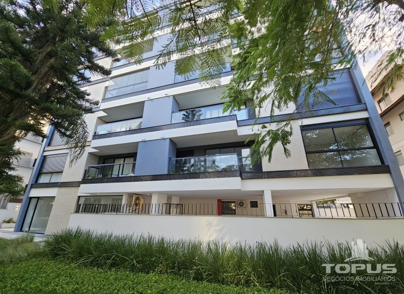 Apartamento 3 quartos  no bairro JURERE em FLORIANOPOLIS