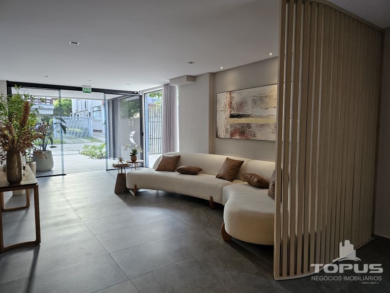 Apartamento 3 quartos  no bairro JURERE em FLORIANOPOLIS