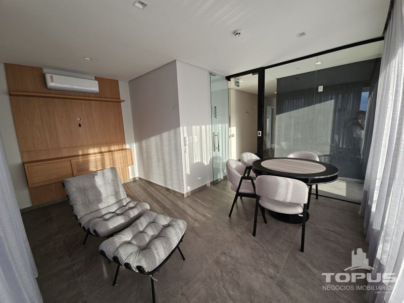 Apartamento 3 quartos  no bairro JURERE em FLORIANOPOLIS