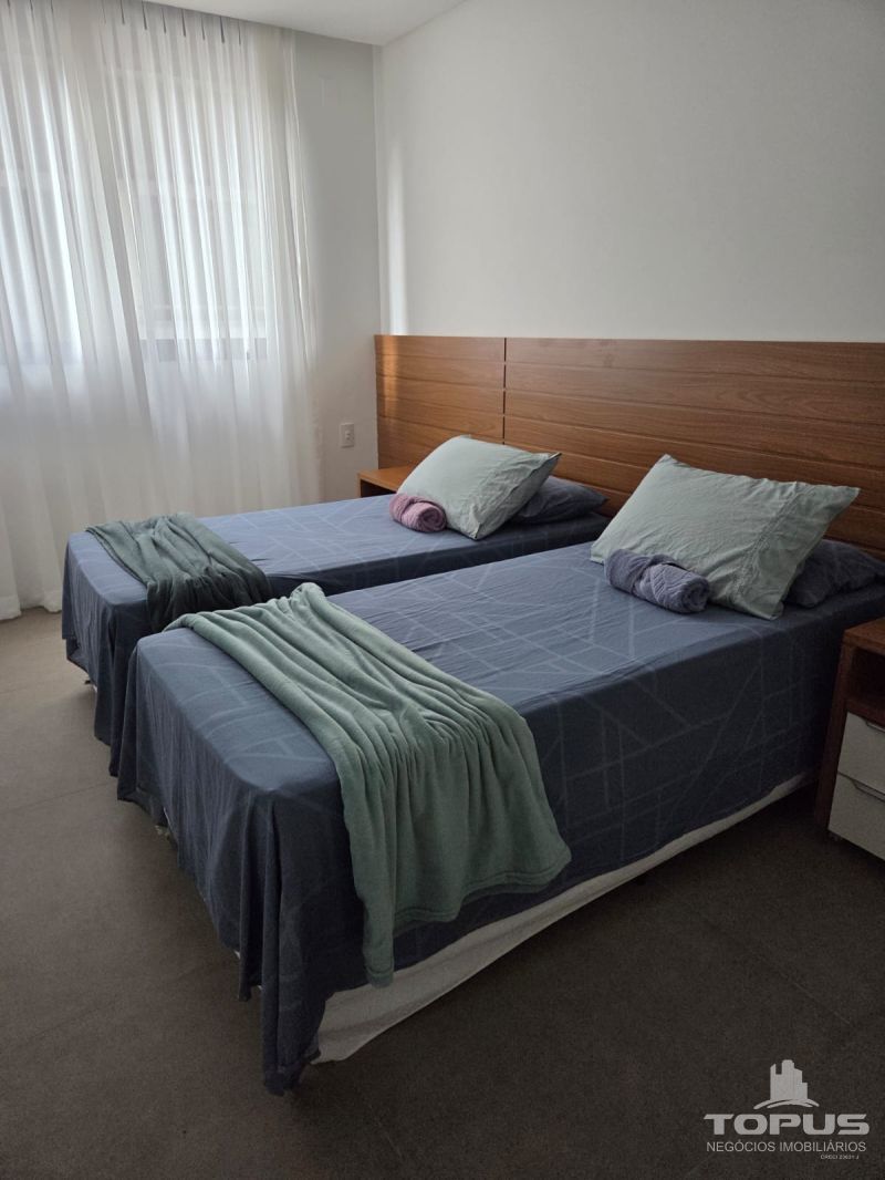 Apartamento 3 quartos  no bairro JURERE em FLORIANOPOLIS