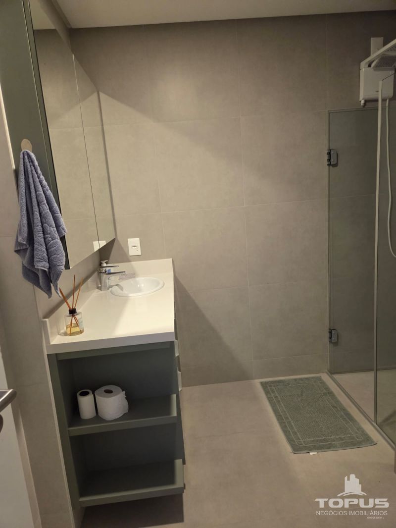 Apartamento 3 quartos  no bairro JURERE em FLORIANOPOLIS