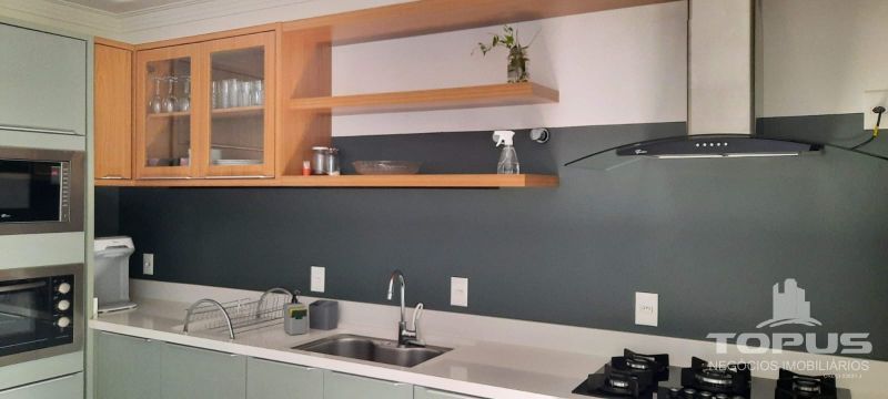 Apartamento 3 quartos  no bairro JURERE em FLORIANOPOLIS