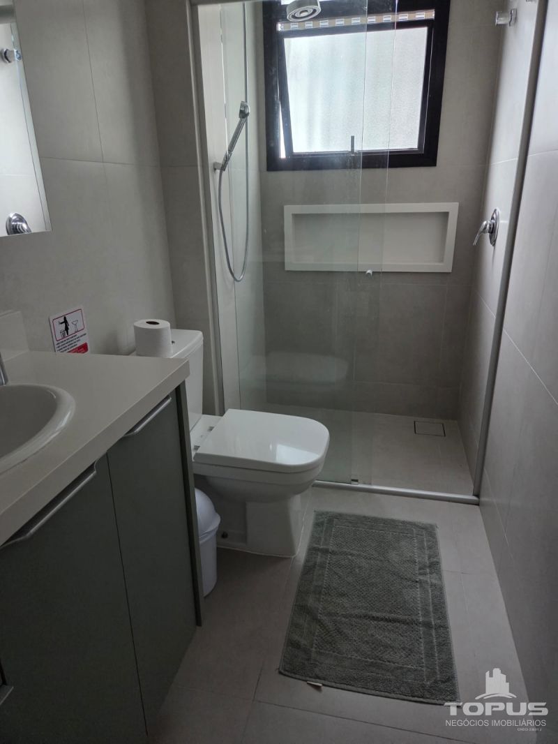 Apartamento 3 quartos  no bairro JURERE em FLORIANOPOLIS