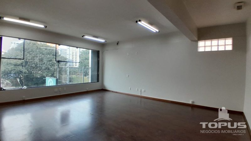 SALA no bairro NOSSA SENHORA DE LOURDES em CAXIAS DO SUL